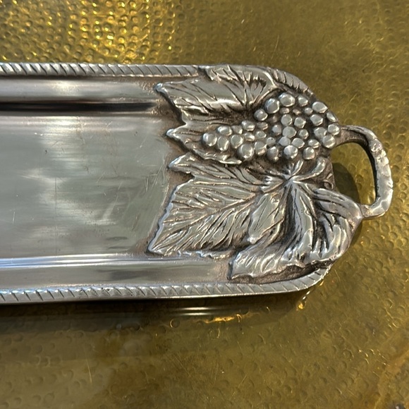 Vintage Betty Barrena Pewter Tray. Large Grape Leaf Tray w Handless - Picture 4 of 9